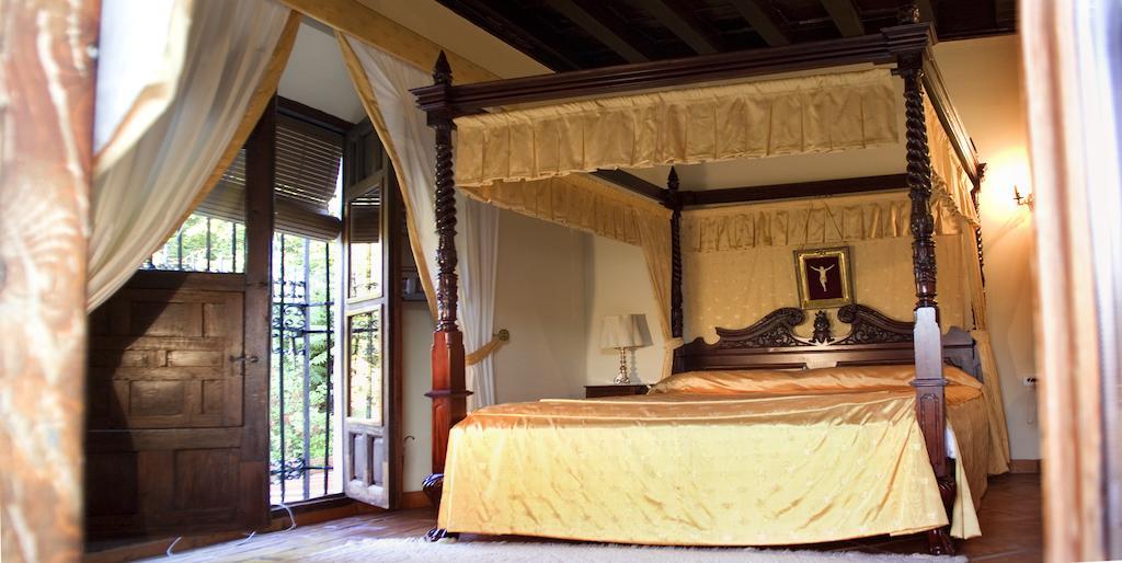 Carmen De Los Chapiteles Otel Granada Oda fotoğraf